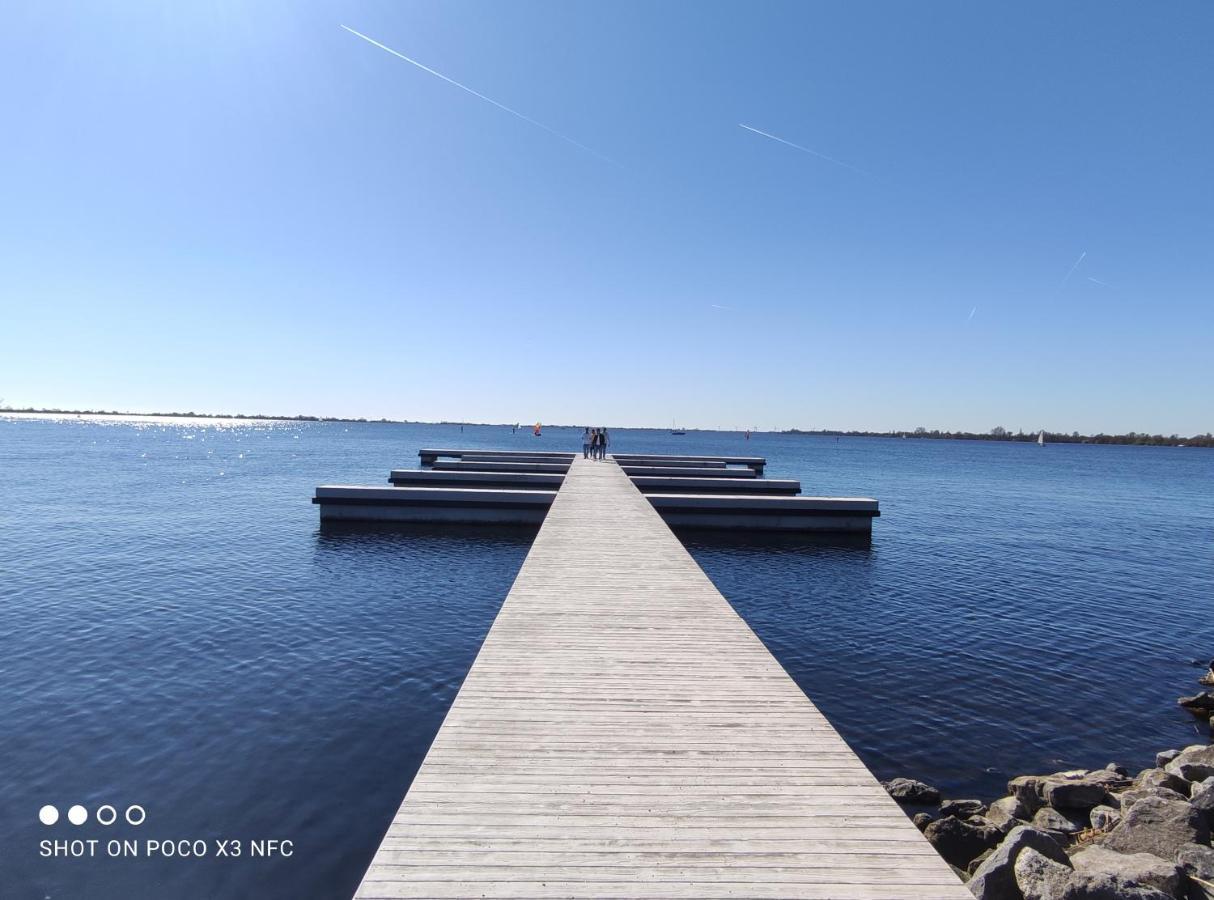 Boathouse At Unescco Fort And Magnificent Lake-View Roelofarendsveen Bagian luar foto